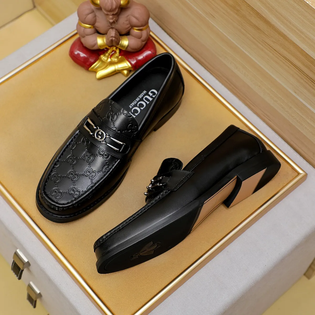 Men's men's shoes💰460💰💰Gucci official website men's business formal leather shoes updated💥Hong Kong counters synchronize new styles💥completely one-to-one replica shipment👍zero gap in counter quality 0⃣️made of imported cowhide on the outside+water-dyed🐂leather lining, color optional! Matching code 38-45